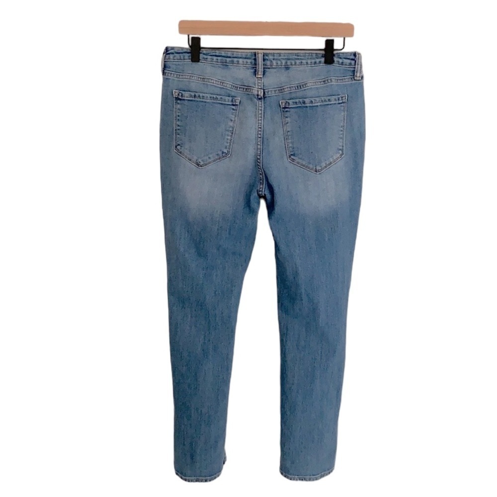 Old Navy Boyfriend Straight Distressed Jeans Size 6R - Picture 2 of 5